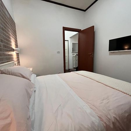 Casina Dacia Apartment โรม ภายนอก รูปภาพ