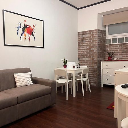 Casina Dacia Apartment โรม ภายนอก รูปภาพ